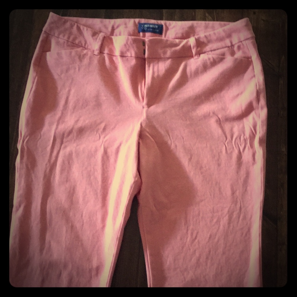 Old Navy Mid Rise Pixie Crop Pants